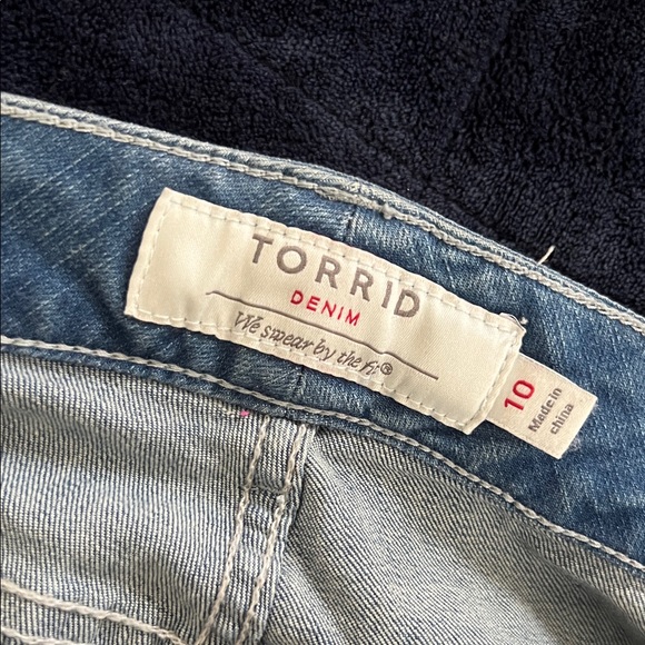 Torrid Light Blue Distressed Boyfriend Jeans - Picture 2 of 3